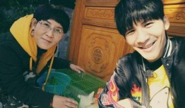 大张伟被亲妈爆料视频,揭秘明星家庭背后的故事